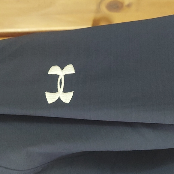 Mens UNDER ARMOUR - Picture 2 of 13